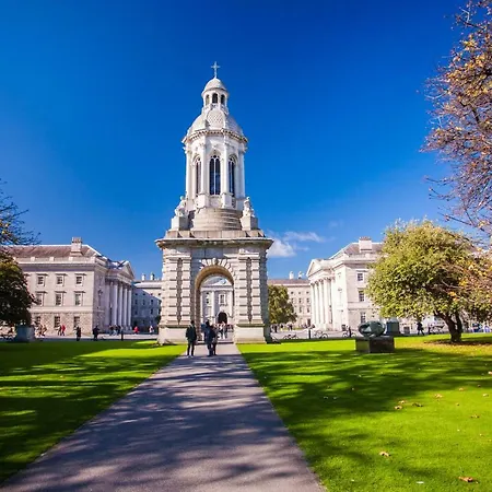 Meters From Grafton Street Sleeps 6 *